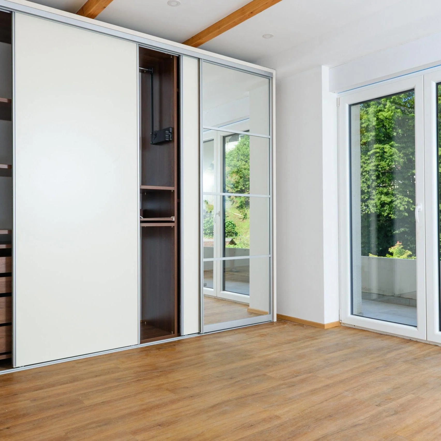 Wardrobe Door Guide (Pair) - Image 4